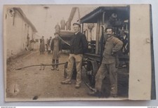 Urville (Aube) - Ouvriers Agricoles dont Mr Maitrot - Scène de Battage? Engins,