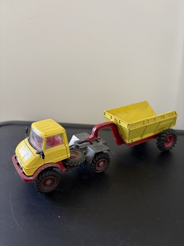 Mercedes unimog 406 - 1/43,