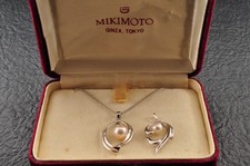 Presque comme neuf, collier de