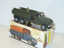 FJ,  Camion GMC militaire et 2 soldats en plastic france jouet