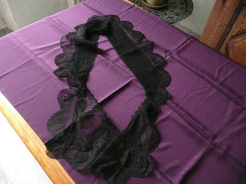 Chale col parement dentelle - ,