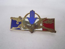 PUCELLE INSIGNE MILITAIRE  A IDENTIFIER  G 13 14