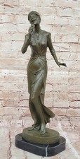 Statue En Bronze Chaud D'Une