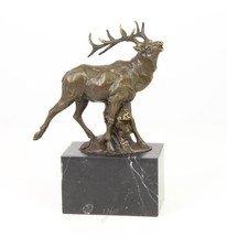 Sculpture en bronze Cerf