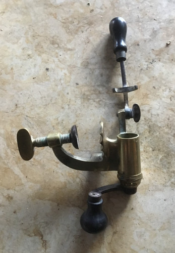 Presse ancienne chargement - ancienne,