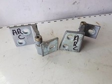 Charnière de porte arrière