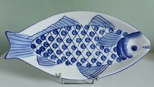 PLAT ZOOMORPHE POISSON GENEVIEVE LETHU L35 PORCELAINE BLANC BLEU style ASIATIQUE