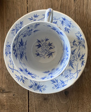 Tasse Et Soucoupe Petit