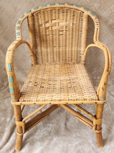 Ancien fauteuil pour enfants