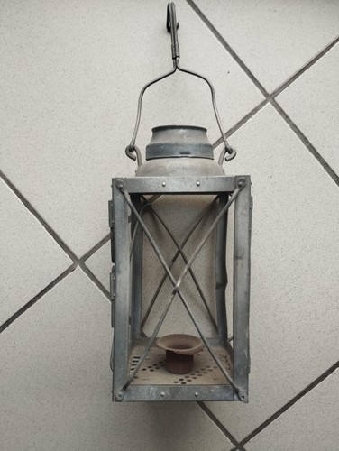 Lanterne allemande zinc ww2 - , a