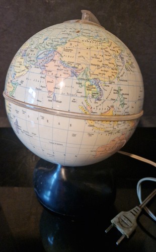 Globe terrestre ancien vintage - globe,