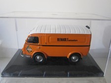 1/43 UNIVERSAL HOBBIES FOURGON