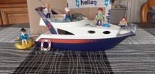  playmobil bateau et 1 petit bateau 6 personnages et du matériel