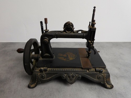 Rare machine coudre - coudre, manuelle