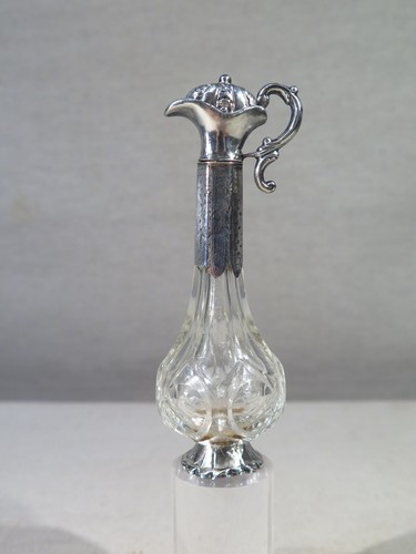 Ancien flacon sel - a, ou