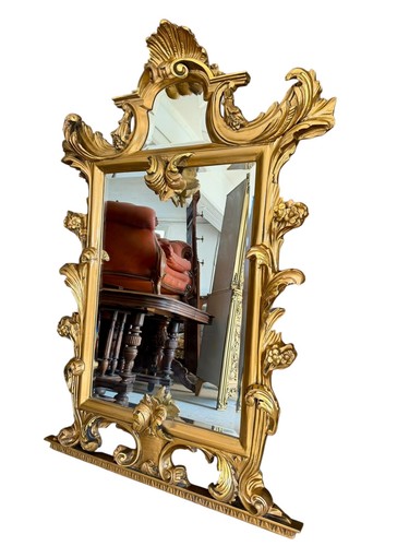 Miroir baroque doré sculpté
