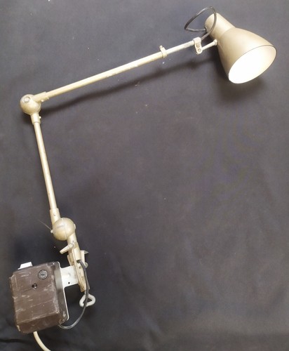 Ancienne lampe industrielle - lampe,