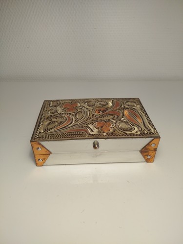 Boîte bijoux vintage - à,