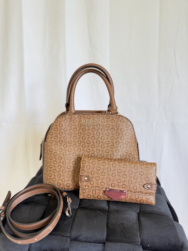 Guess brown logo - guess,