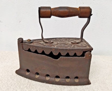 Ancien Fer A Repasser A Braise