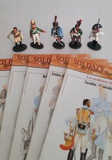 Lot De 5 Soldats En Plomb