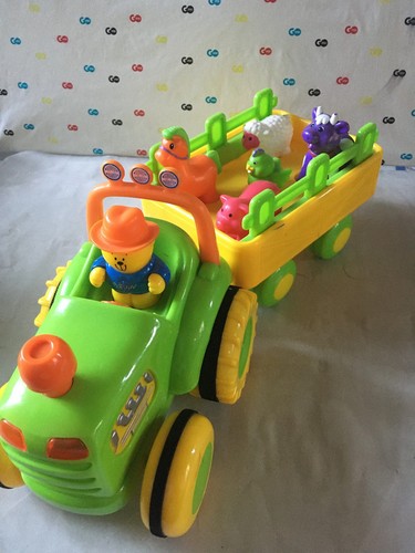 Jouet 1er age - :, tracteur