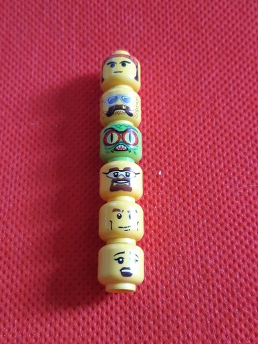 Lot pièces lego tête - pièces,