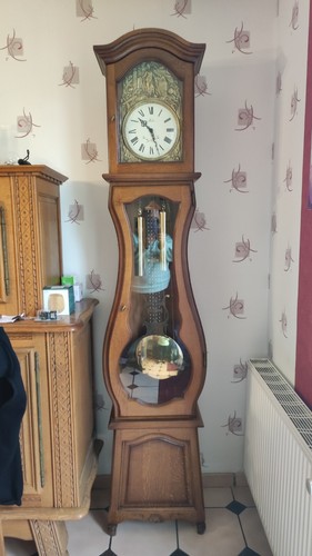 Horloge haute mouvement à - haute,,