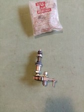 PEUGEOT 403 Un palier d'essuie glace droit complet