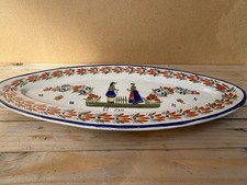 Plat ovale en faïence de HB