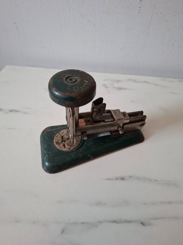Ancienne agrafeuse bureau - ancienne, de