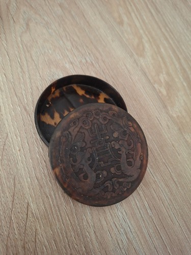 Ancienne boîte écaille de - Écaille,