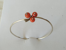 ANCIEN BRACELET ARGENT MASSIF TRÈFLE PERLES DE CORAIL FACETTÉ XIXe 1864-1893