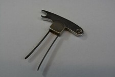 ancien tire bouchon à lamelle