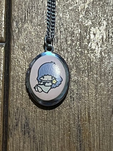 Pendentif médaillon sanrio - pendentif,