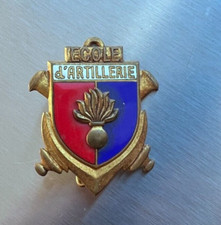ORIGINAL MILITAIRE INSIGNE ECOLE D'ARTILLERIE / DRAGO TBE