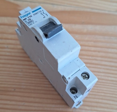 Hager mfs 702 - 702, a