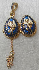 FABERGE inspired PENDENTIF OEUF RUSSE émail bleu breloque ange cherubin