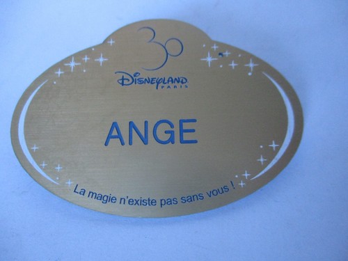 Name tag cast member - cast,