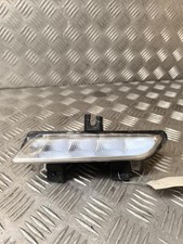 Feu diurne avant gauche