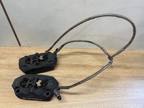Une paire etrier frein - une,