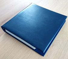 --CLASSEUR TIMBRES A4 - NATIONS UNIES période 1988/90 - avec fiches et timbres--