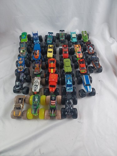 Hot wheels monster jam lot - lot, of