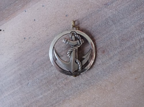 Insigne militaire ancre marine