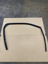 ?? Citroën Ds Joint De Portière Vitre Avant Droit Ds3 Réf 9683654580