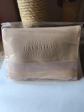Jean Paul Gaultier. Trousse