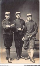 AHIP5-0461 - le trio