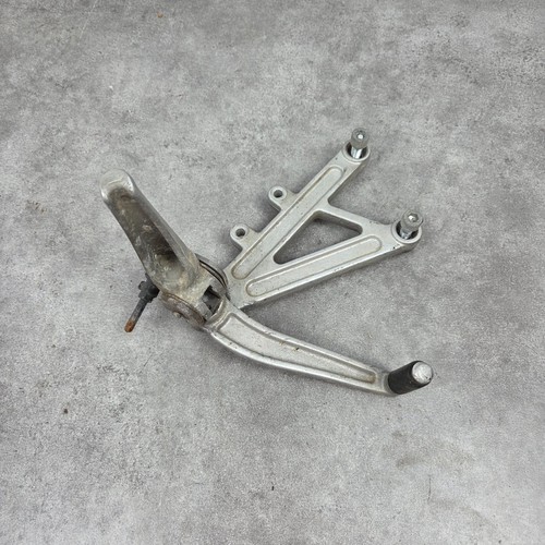 Platine cale pied avant droit