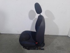 8845A2 siége avant droit