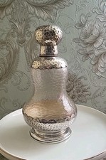 Grand Flacon De Toilette Ou Parfum En forme de poire En Argent Massif